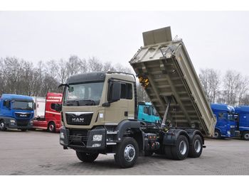 Kipper vrachtwagen MAN TGS 33.440 BB 6x6