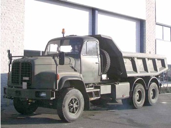 SAURER D330 - Kipper vrachtwagen