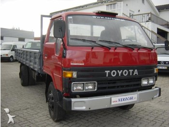 Toyota W95L-MDDT3 - Kipper vrachtwagen