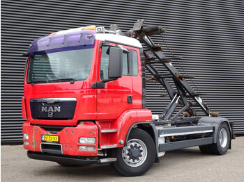Containertransporter/ Wissellaadbak vrachtwagen MAN TGS 18.320 / 4X4H / MANUAL / CONTAINER SYSTEM: afbeelding 1