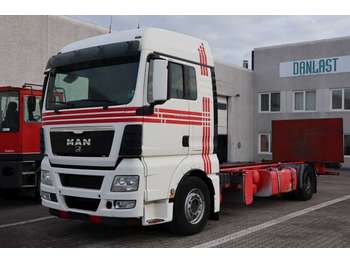 Containertransporter/ Wissellaadbak vrachtwagen MAN TGX 18.400: afbeelding 1
