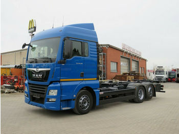 Containertransporter/ Wissellaadbak vrachtwagen MAN TG-X 26.460 6x2 BDF: afbeelding 1