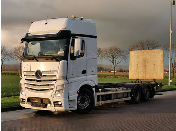 Containertransporter/ Wissellaadbak vrachtwagen Mercedes-Benz ACTROS 2553: afbeelding 1