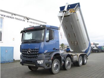 Kipper vrachtwagen Mercedes-Benz Arocs 3743 K 8x4 4 Achs Muldenkipper: afbeelding 1