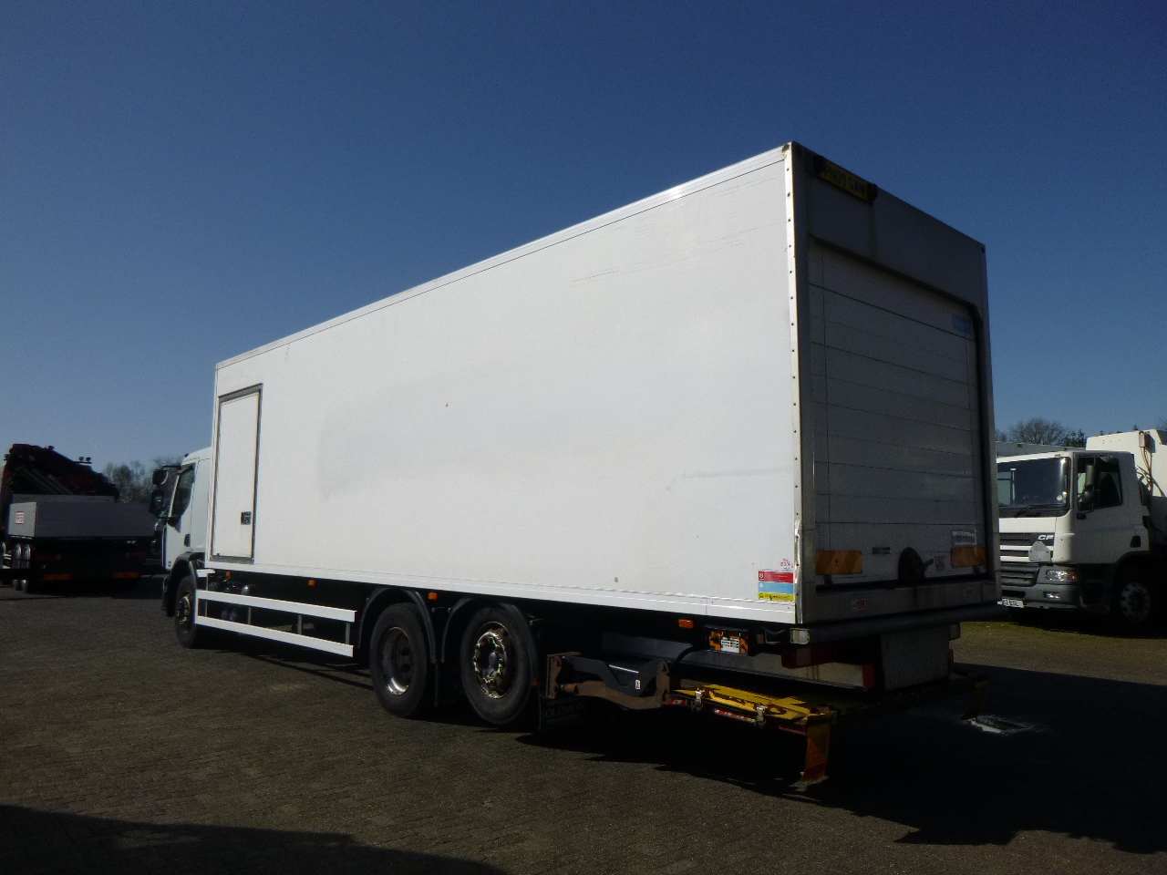 Koelwagen vrachtwagen Renault Premium 370 dxi 6x2 RHD Carrier Supra 950 MT frigo: afbeelding 4