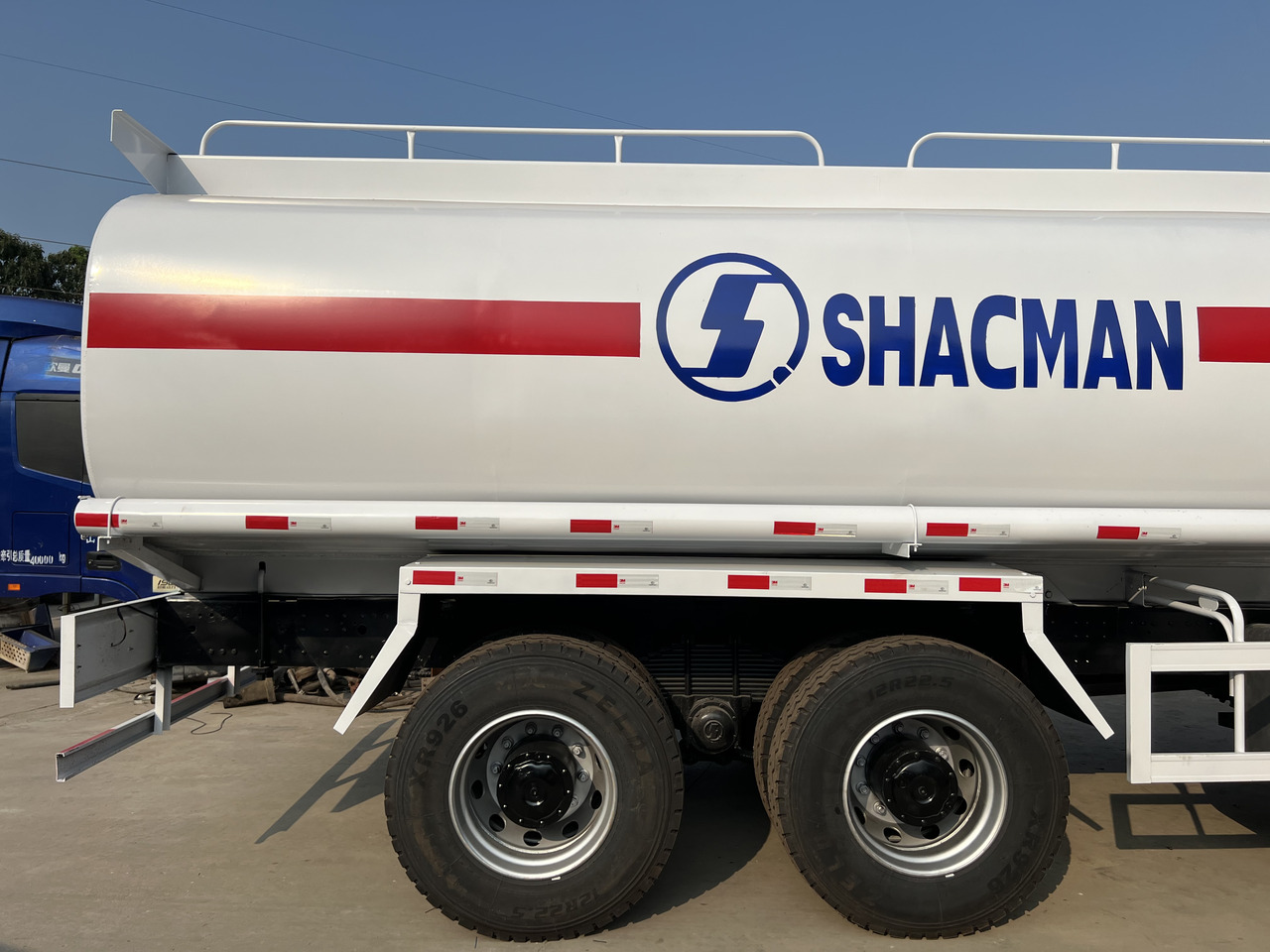 Leasing SHACMAN 6x4 drive China water sprinkler lorry HOWO SHACMAN 6x4 drive China water sprinkler lorry HOWO: afbeelding 4