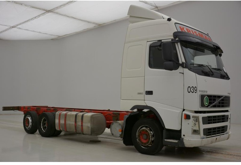 Chassis vrachtwagen Volvo FH12.380 - 6x2 Globetrotter: afbeelding 2