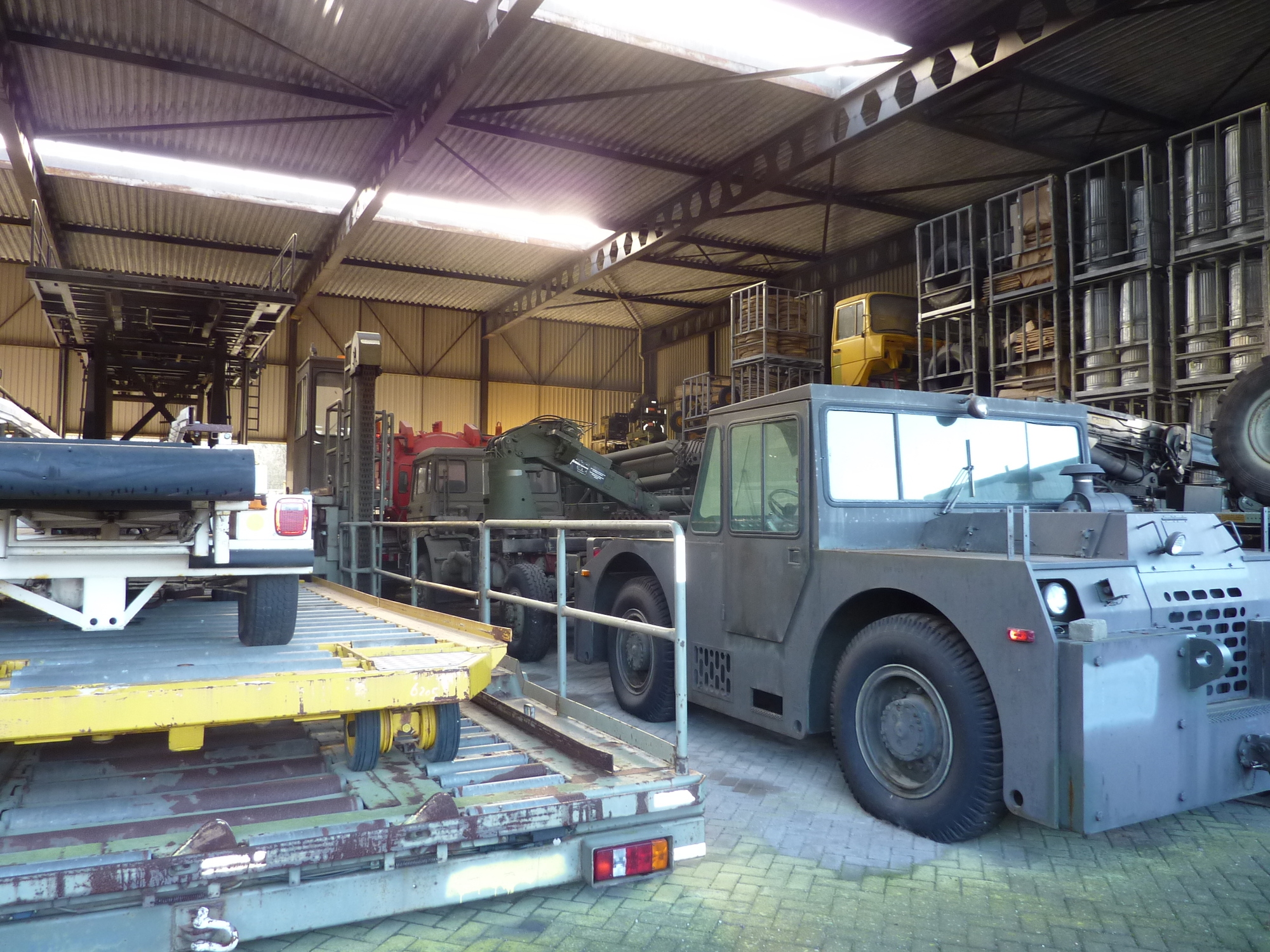 A.M. Hommeles B.V. - Vrachtwagens MERCEDES-BENZ undefined: afbeelding 2