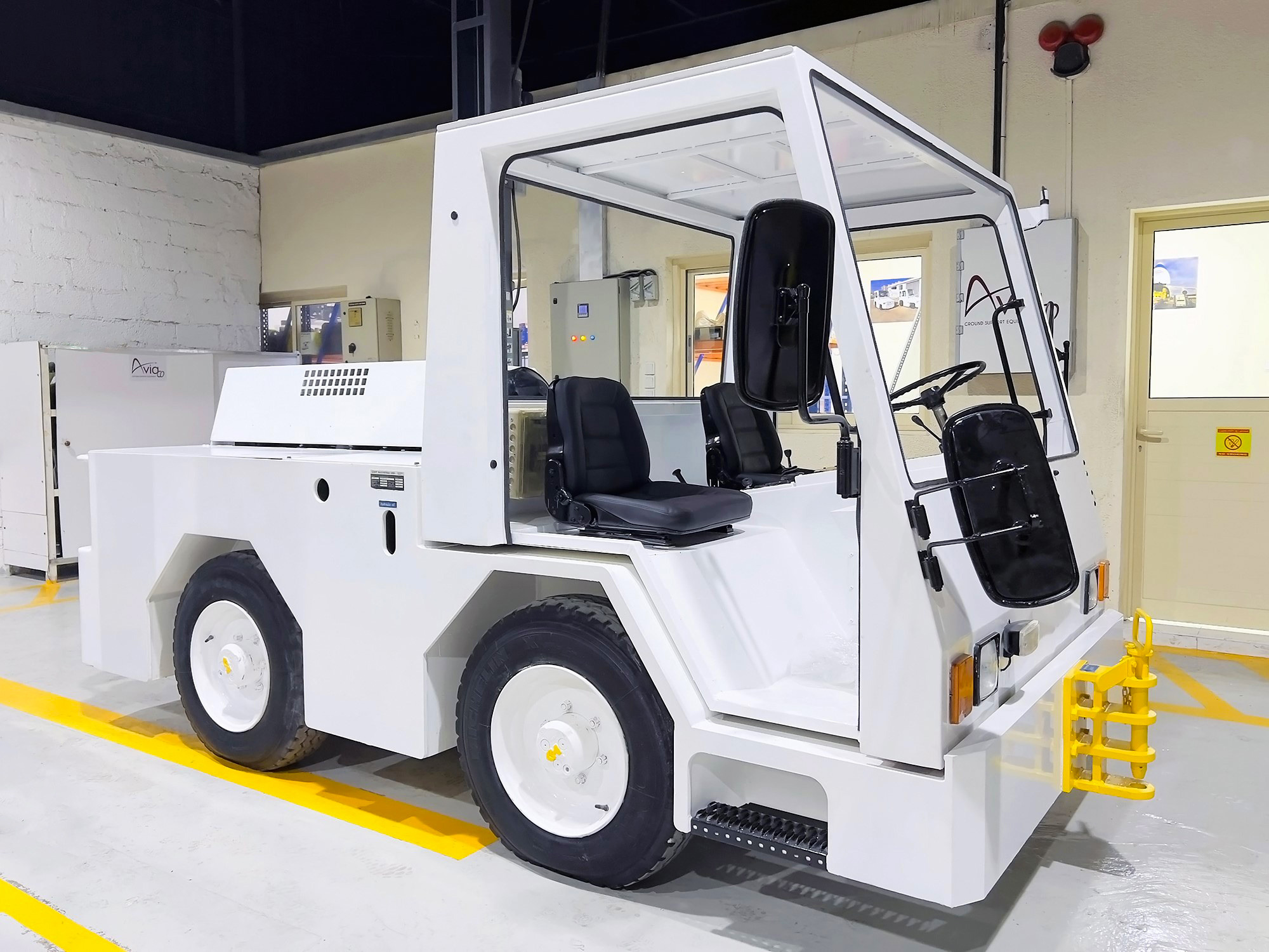 AVIACO GSE - Ground support equipment MERCEDES-BENZ - verhuur mogelijkheden, diesel undefined: afbeelding 6