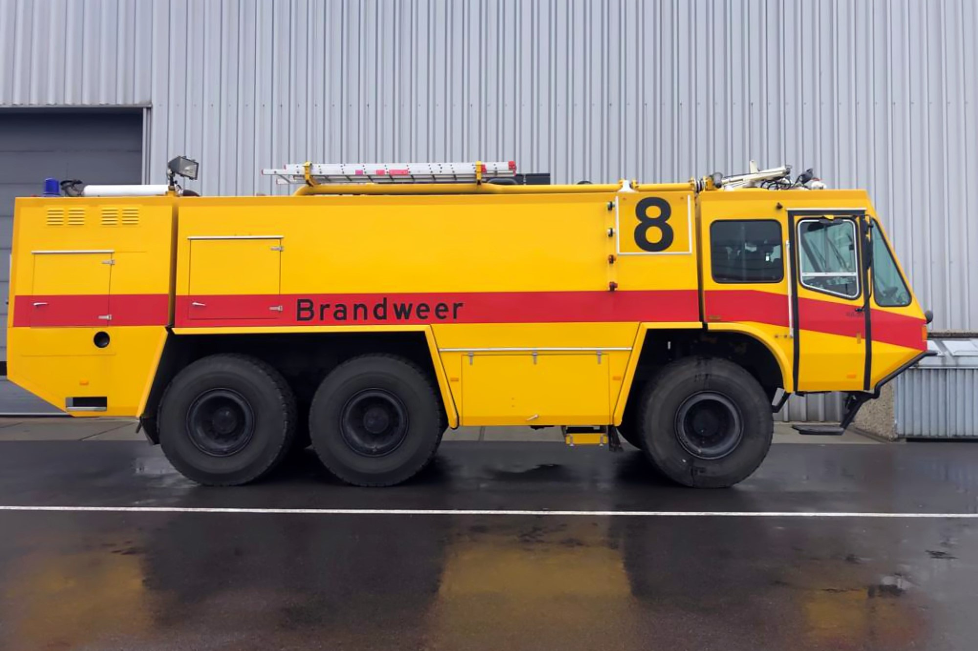 AVIACO GSE - Ground support equipment MERCEDES-BENZ - verhuur mogelijkheden, diesel undefined: afbeelding 32