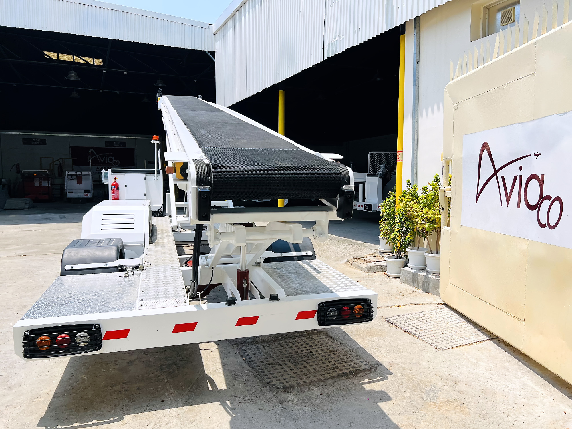 AVIACO GSE - Ground support equipment MERCEDES-BENZ - verhuur mogelijkheden, diesel undefined: afbeelding 76