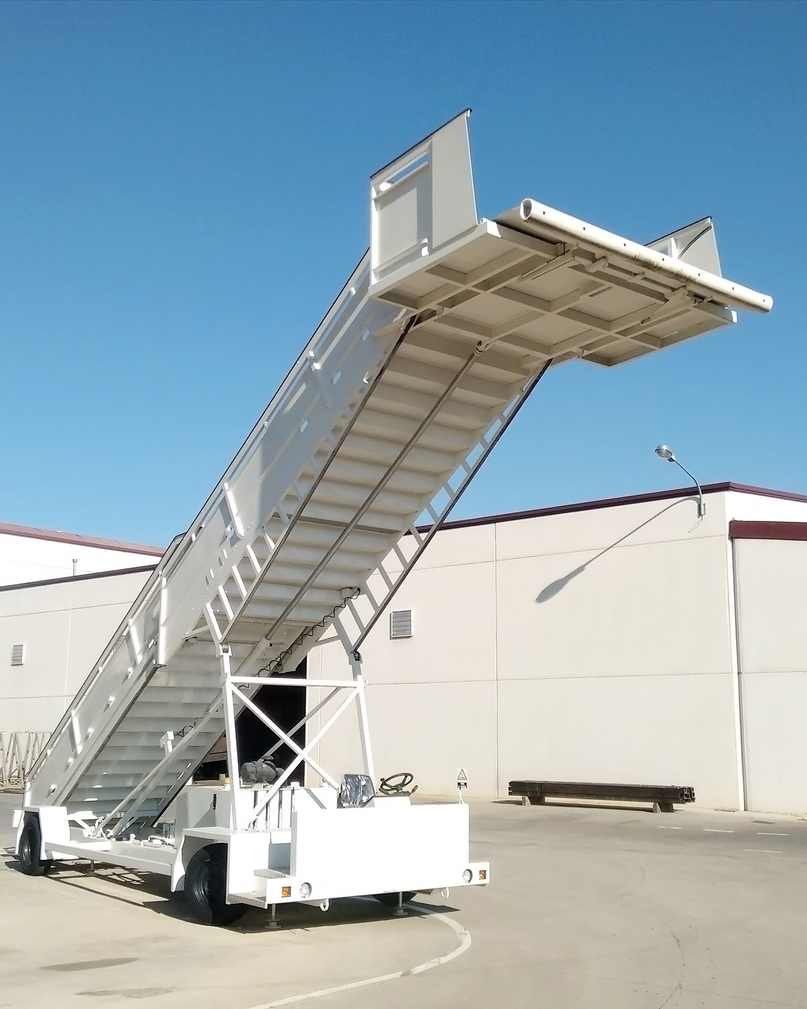 AVIACO GSE - Ground support equipment MERCEDES-BENZ - verhuur mogelijkheden, diesel undefined: afbeelding 72