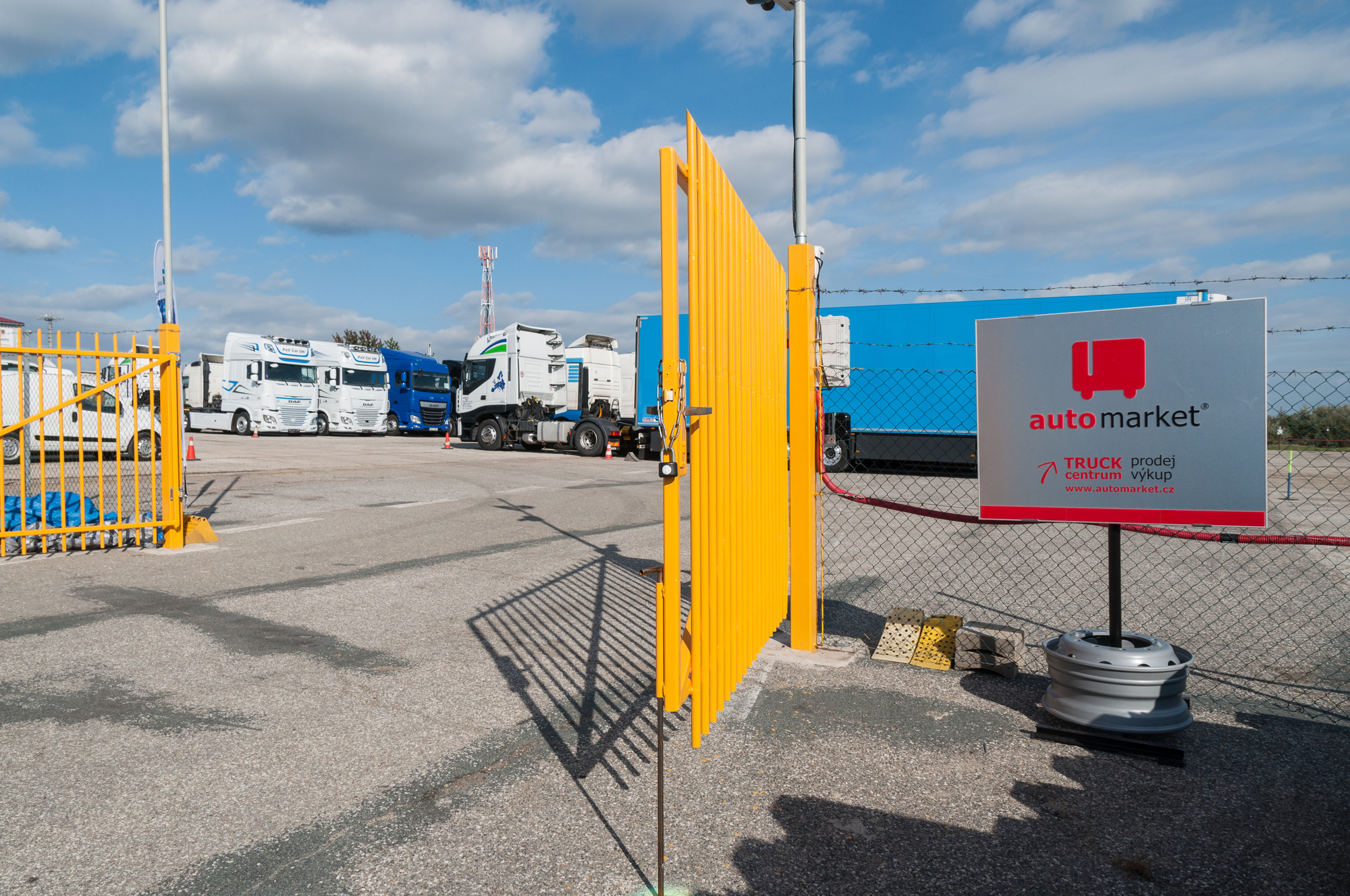 AUTOMARKET TRUCKS s.r.o. undefined: afbeelding 3