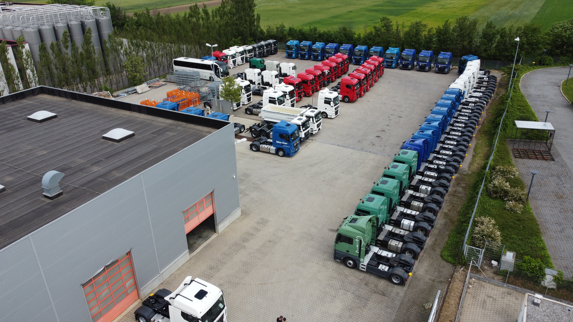 MHS Truck Center GmbH undefined: afbeelding 2