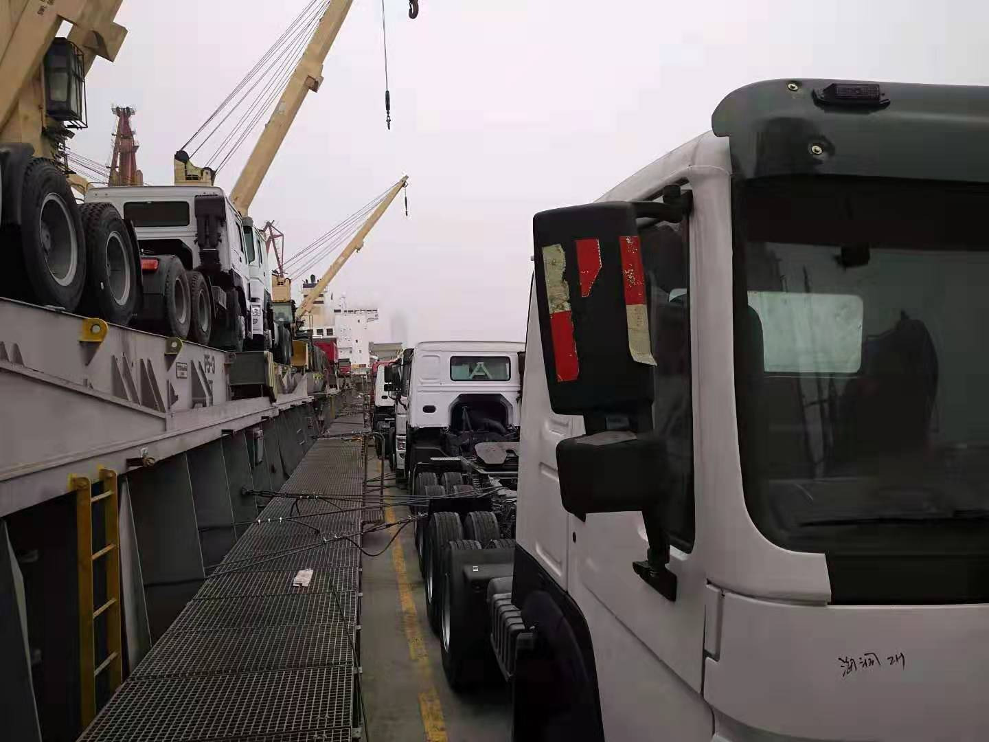Shandong Guhong Auto Industrial CO., LTD - Vrachtwagens - kraan, versnellingsbak: manuele undefined: afbeelding 10