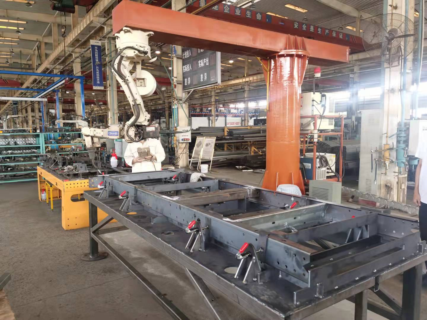 XIAMEN JUSTSUN INTELLIGENT EQUIPMENT CO., LTD - Vrachtwagens - nieuw, 6x4 undefined: afbeelding 1