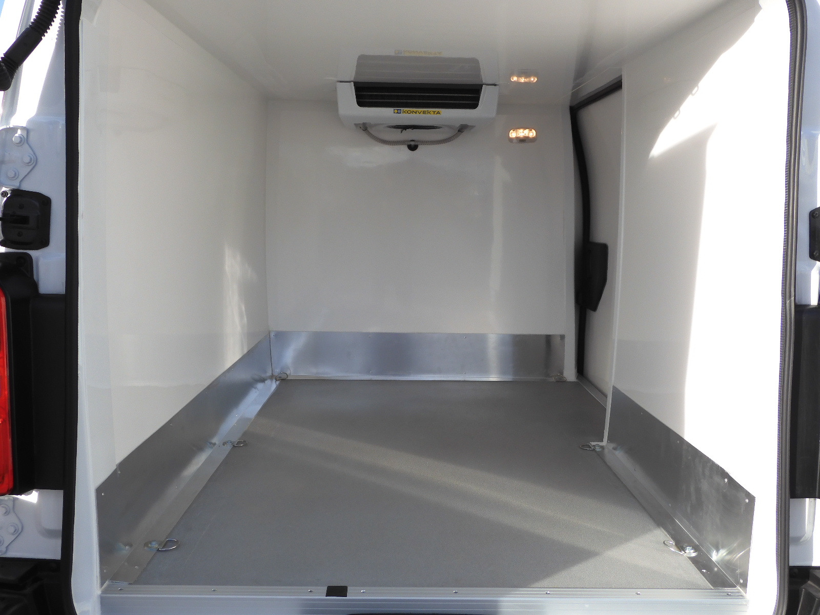 RINZ ROS d.o.o. (GmbH) - Voertuigen te koop undefined: afbeelding 55