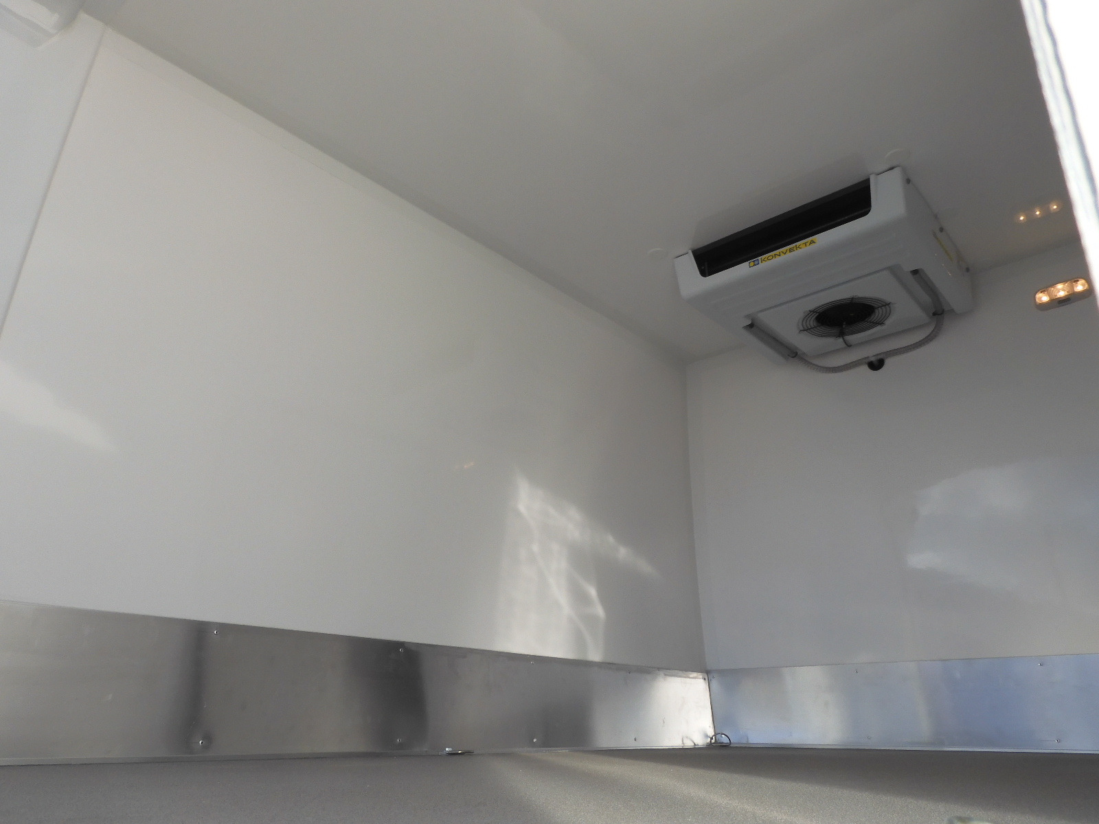 RINZ ROS d.o.o. (GmbH) - Voertuigen te koop undefined: afbeelding 54