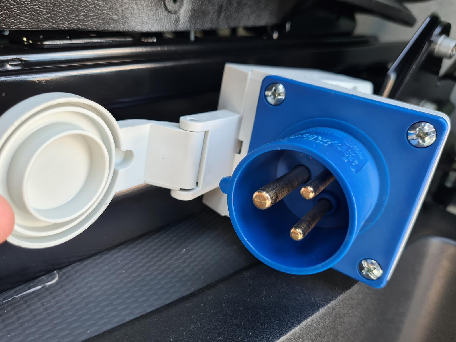 RINZ ROS d.o.o. (GmbH) - Voertuigen te koop undefined: afbeelding 43