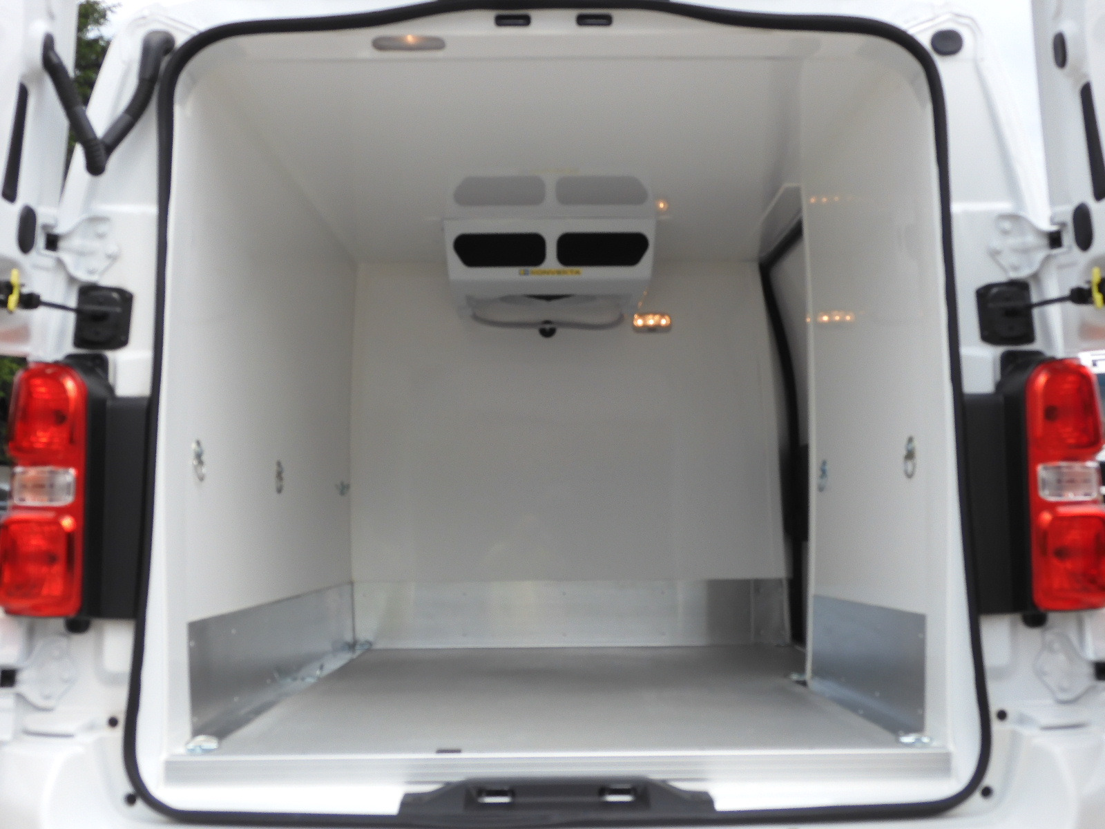 RINZ ROS d.o.o. (GmbH) - Voertuigen te koop undefined: afbeelding 60