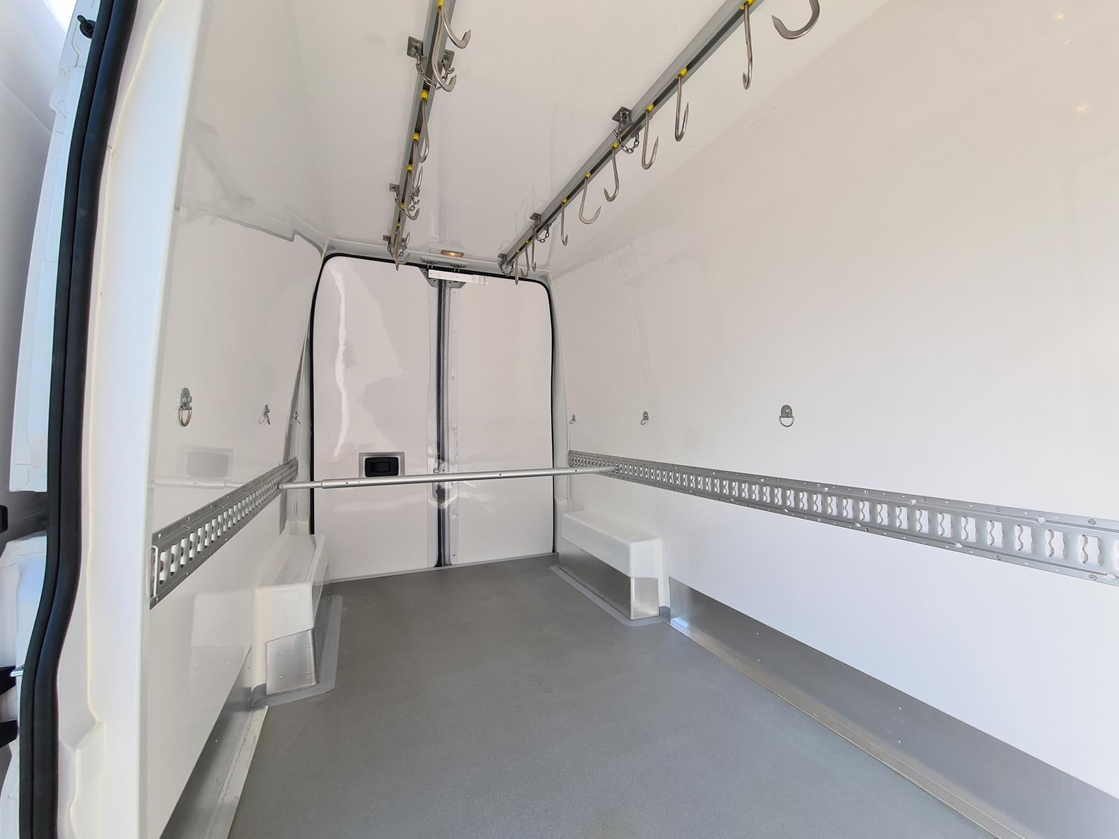 RINZ ROS d.o.o. (GmbH) - Voertuigen te koop undefined: afbeelding 38