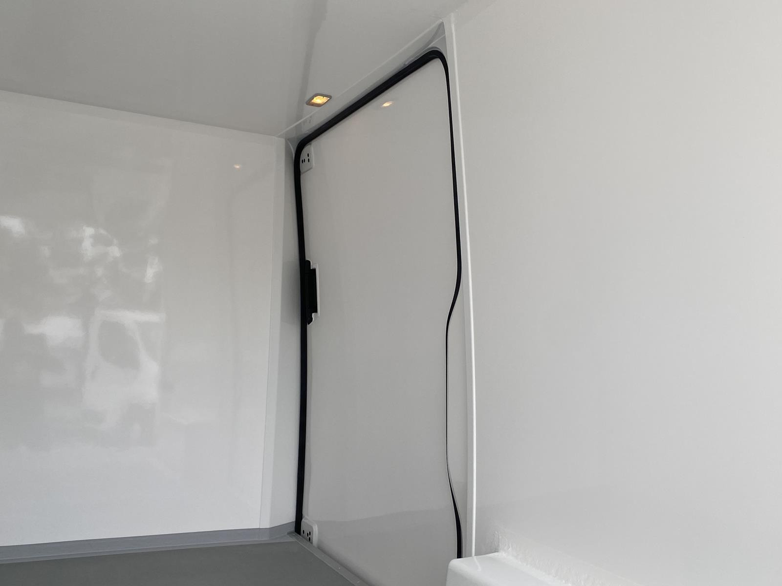 RINZ ROS d.o.o. (GmbH) - Voertuigen te koop undefined: afbeelding 30