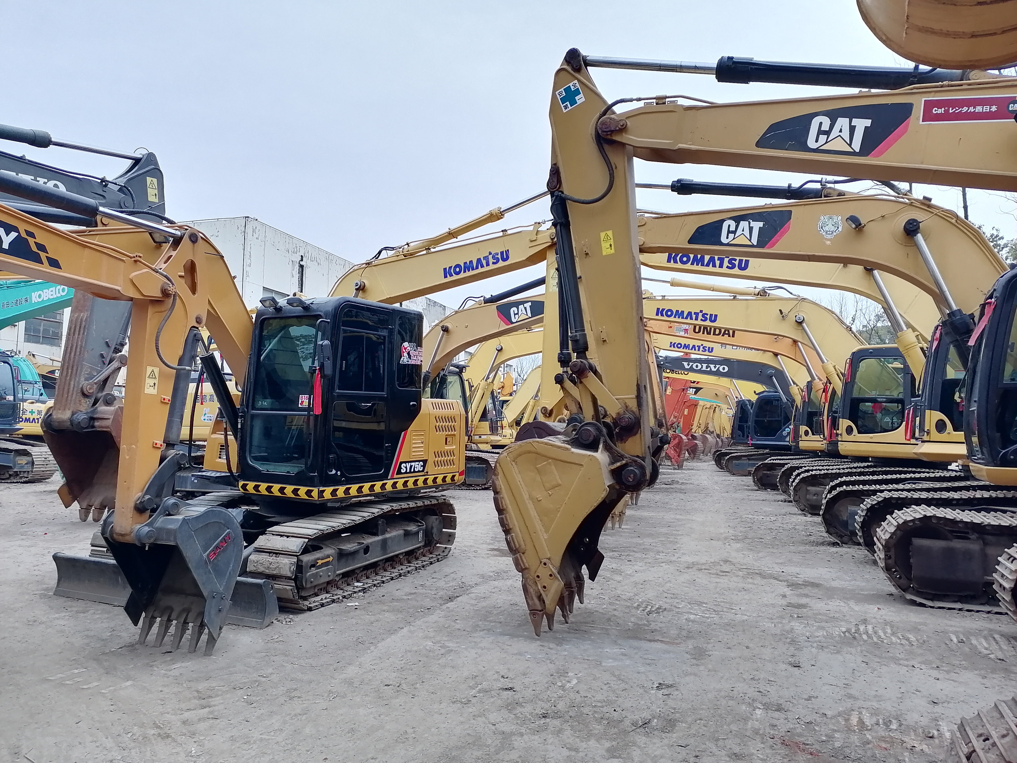 Qingdao Higher Weight Trade Co. LTD - Vrachtwagens - nieuw, diesel undefined: afbeelding 8