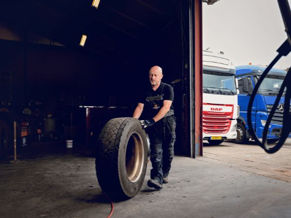 Hesselink Trucks B.V. - Vrachtwagens - Euro 6 undefined: afbeelding 4