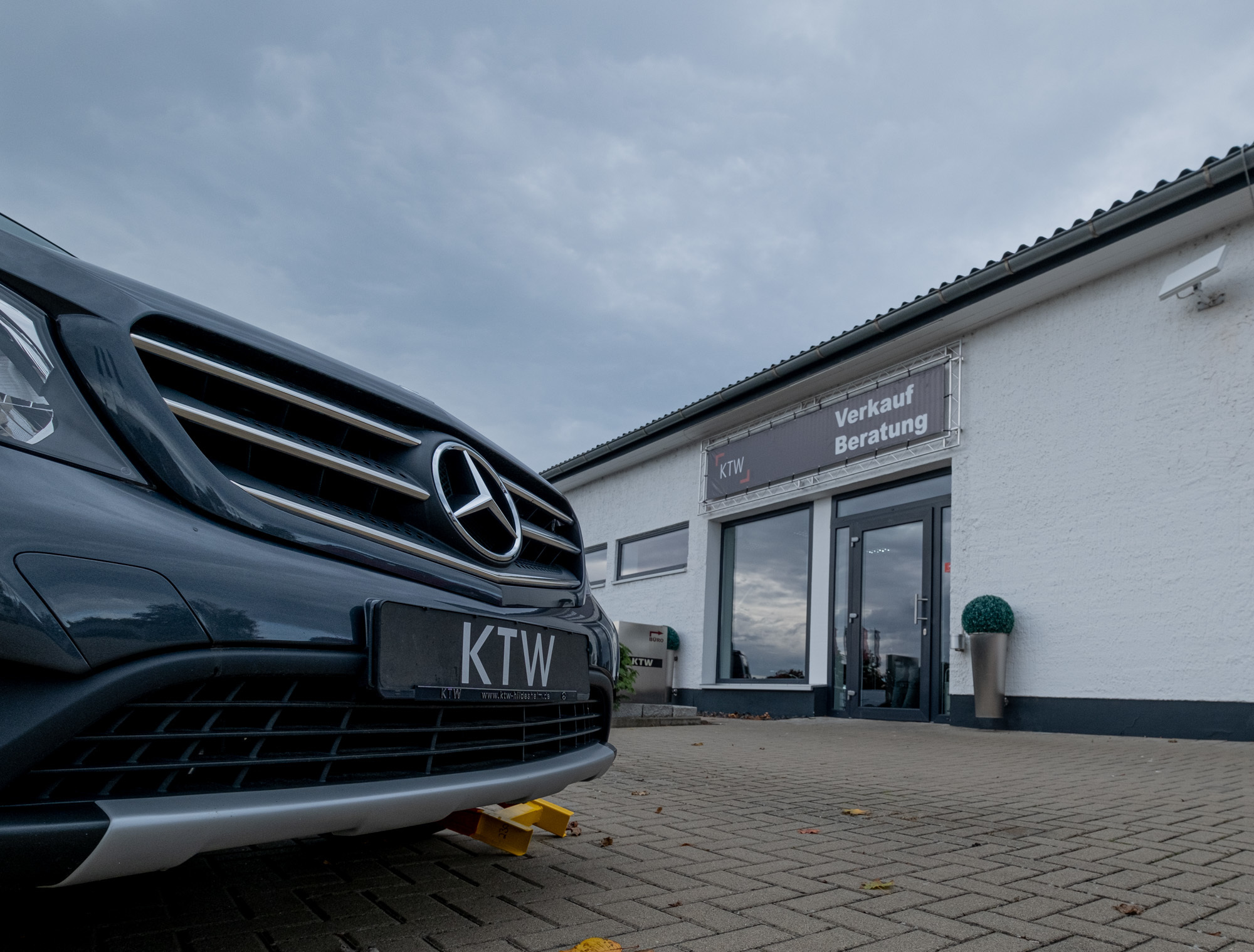 KTW Autohaus GmbH - Bestelwagens MERCEDES-BENZ Vito - Jaar: 2024, uit ongeval undefined: afbeelding 9