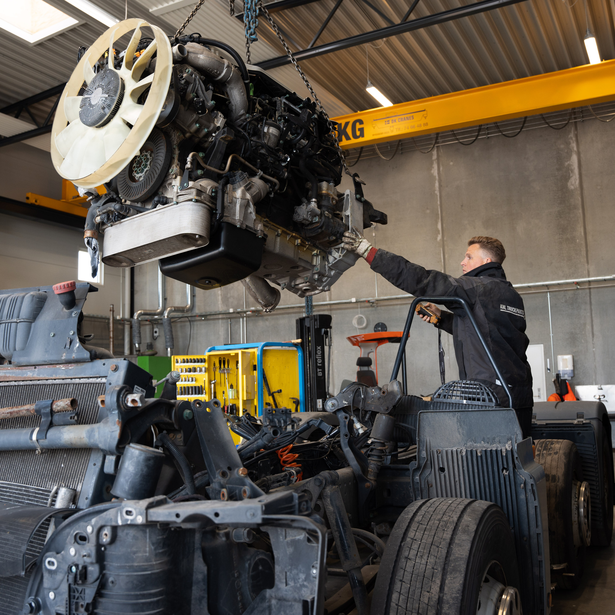 KNL TRUCKPARTS ApS - Onderdelen RENAULT undefined: afbeelding 2