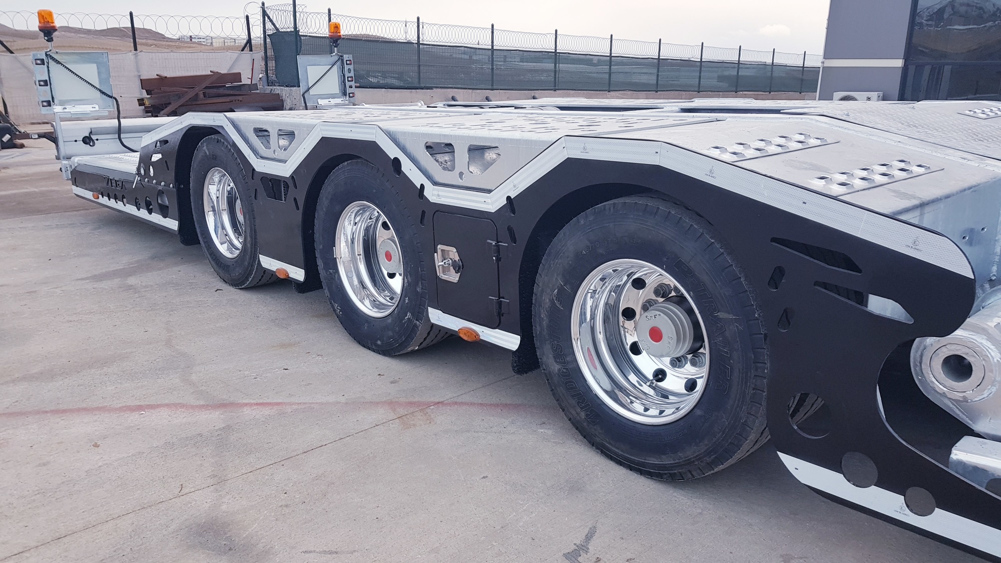 VEGA TRAILER - Voertuigen te koop undefined: afbeelding 12