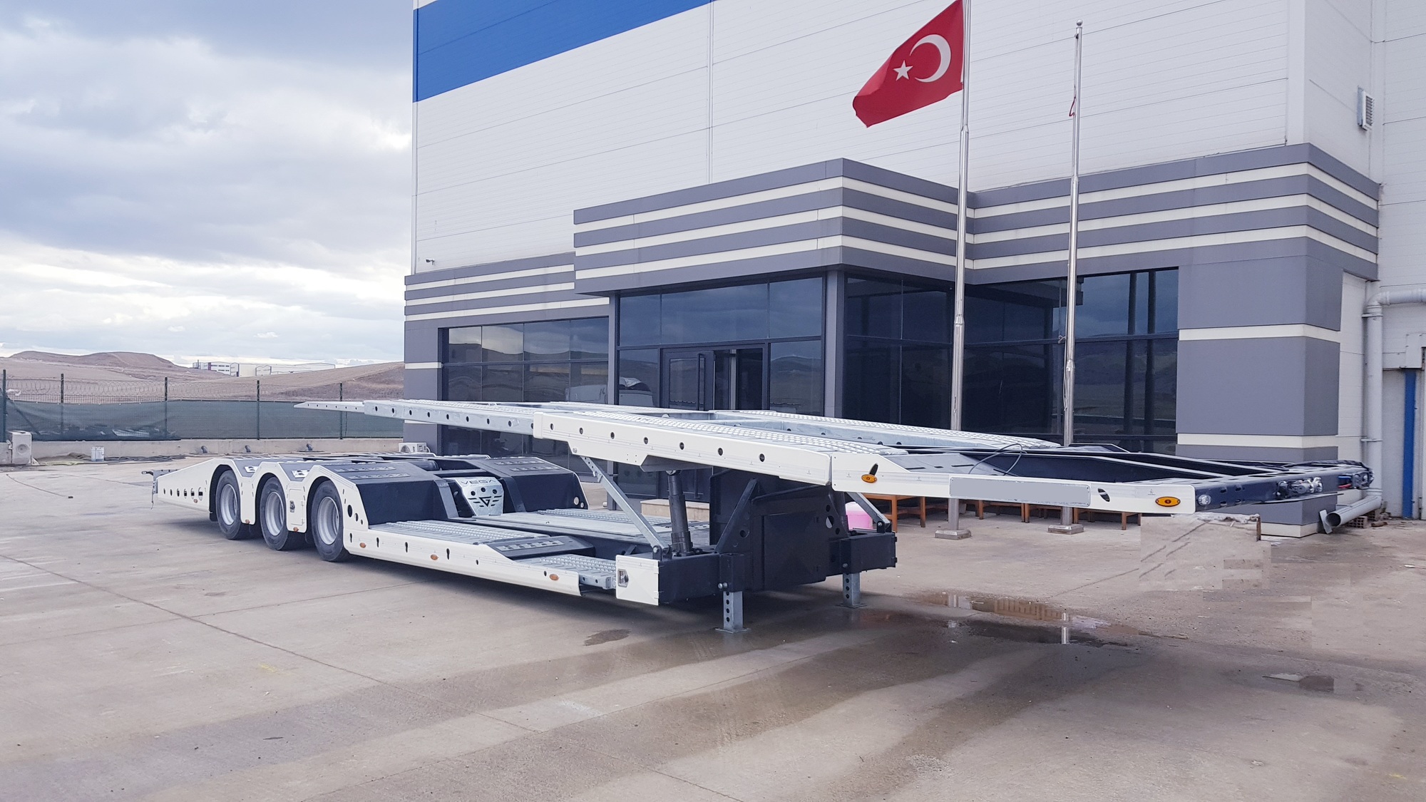 VEGA TRAILER - Voertuigen te koop undefined: afbeelding 1