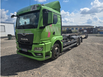 Haakarmsysteem vrachtwagen MAN TGS
