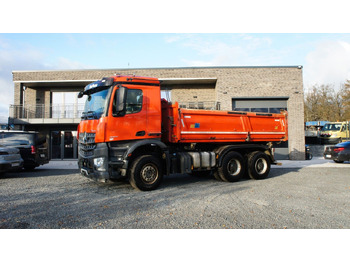 Kipper vrachtwagen MERCEDES-BENZ Arocs 2653