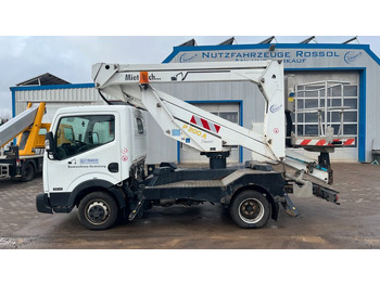 Vrachtwagen hoogwerker NISSAN