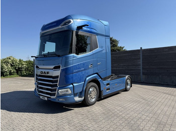 Trekker DAF XG 530