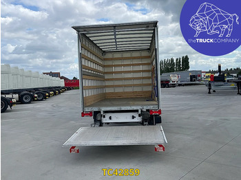 Bestelwagen gesloten laadbak VOLKSWAGEN Crafter