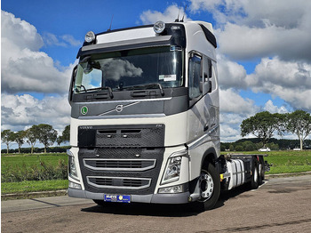 Containertransporter/ Wissellaadbak vrachtwagen VOLVO FH 460
