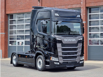 Trekker SCANIA S 500