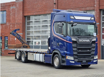Vrachtwagen SCANIA S 580