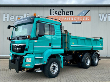 Kipper vrachtwagen MAN