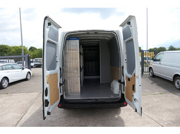 Gesloten bestelwagen RENAULT Master
