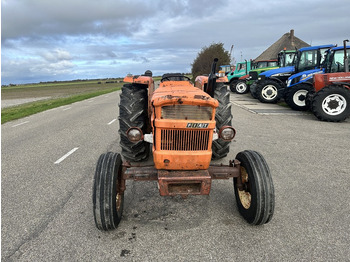 Tractor Fiat 640: afbeelding 2 Tractor Fiat 640: afbeelding 2