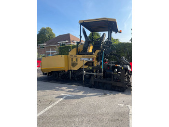 Asfaltafwerkmachine CATERPILLAR AP555F