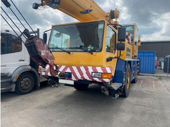 Mobiele kraan LIEBHERR LTM 1040-2.1
