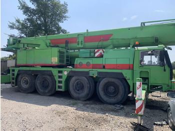 Mobiele kraan LIEBHERR LTM 1090/2