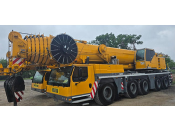 Mobiele kraan LIEBHERR