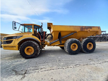 Kiepwagen met knikbesturing VOLVO A40F