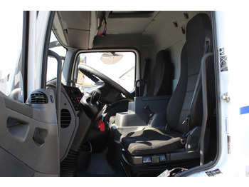 Interieur foto 2: Vrachtwagen Mercedes-Benz Atego 1221 E6  Koffer   Klima  LDW  Schalter  LBW