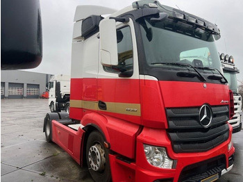 Trekker MERCEDES-BENZ Actros 1830